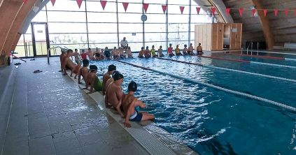 Akadozva induló úszásoktatás